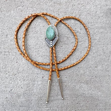Load image into Gallery viewer, Turquoise Bolo Tie
