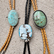 Load image into Gallery viewer, Turquoise Bolo Tie