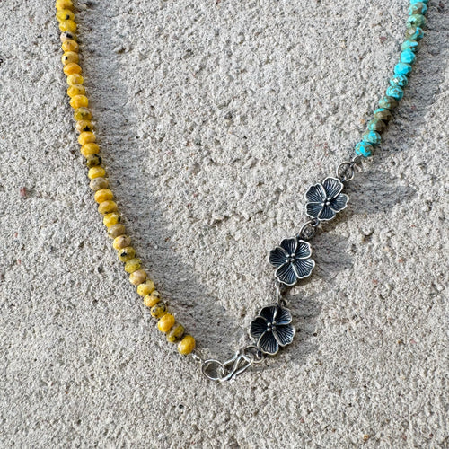 Flower Child Necklace Silver
