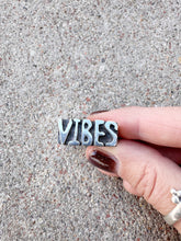 Load image into Gallery viewer, Zeitgeist Ring “VIBES”