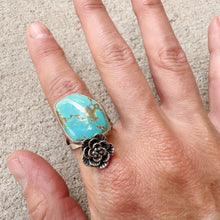 Load image into Gallery viewer, Turquoise Flower Ring Sz 8.5
