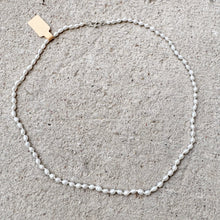 Load image into Gallery viewer, Knotted Pearls